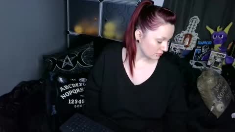 Moxxxie Morbid online show from January 2, 2025, 2:43 am