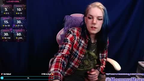 Snapshot of moxynverve chatting on May 2, 2026, 6:35 pm Moxy online show from May 2, 2026, 6:35 pm