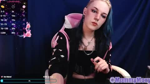 Snapshot of moxynverve chatting on May 24, 2026, 6:02 pm Moxy online show from May 24, 2026, 6:02 pm