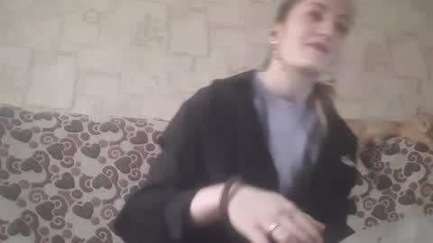 Leyla online show from November 10, 2025, 7:51 am