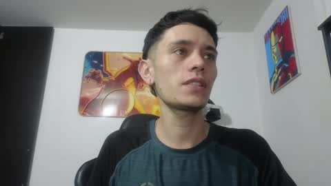 Snapshot of mr_andresr chatting on April 30, 2026, 2:51 am Andy online show from April 30, 2026, 2:51 am