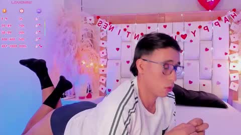 Snapshot of mr_aronnn_ chatting on February 15, 2026, 3:25 am aron online show from February 15, 2026, 3:25 am