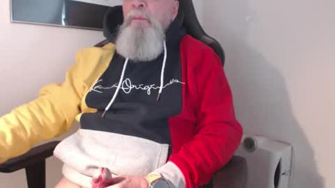 mr_boombastic2021 online show from March 13, 2026, 10:44 am