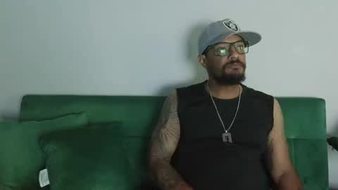 Snapshot of mr_bucknasty chatting on May 31, 2026, 9:27 pm Gifted online show from May 31, 2026, 9:27 pm