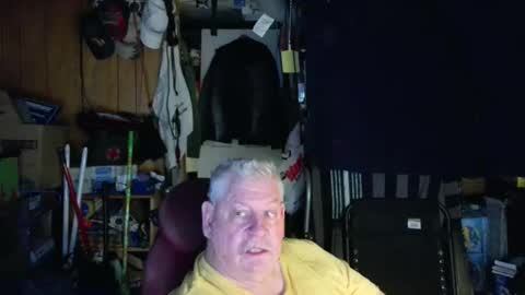 mr_canoe_licker_69 online show from December 29, 2024, 8:15 pm