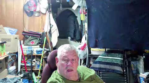 mr_canoe_licker_69 online show from January 2, 2025, 8:35 pm
