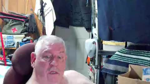 mr_canoe_licker_69 online show from January 11, 2025, 7:38 pm