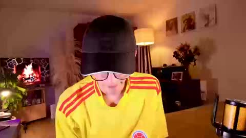 Mr Evans online show from September 25, 2025, 5:16 pm