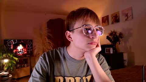 Mr Evans online show from September 26, 2025, 2:32 pm