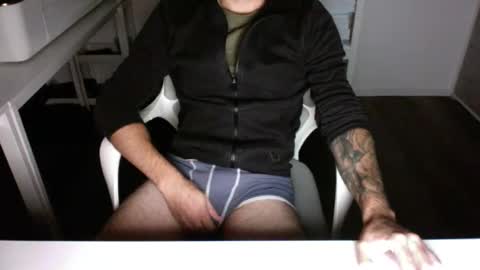 Snapshot of mr_gi89 chatting on September 26, 2025, 8:02 pm mr_gi89 online show from September 26, 2025, 8:02 pm