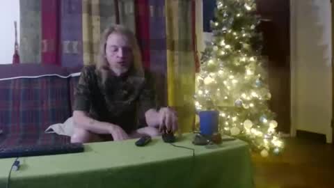 Snapshot of mr_happy12 chatting on December 26, 2024, 4:21 am mr_happy12 online show from December 26, 2024, 4:21 am