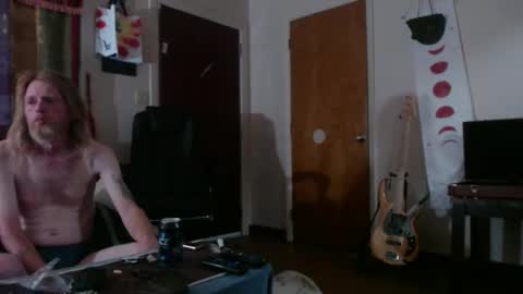 Snapshot of mr_happy12 chatting on November 2, 2025, 10:39 am mr_happy12 online show from November 2, 2025, 10:39 am