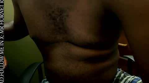 Snapshot of mr_hornet_rad chatting on May 17, 2026, 4:14 pm mr_hornet_rad online show from May 17, 2026, 4:14 pm