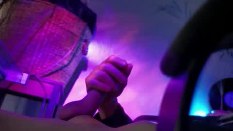 mr_longnight online show from December 19, 2025, 4:19 am