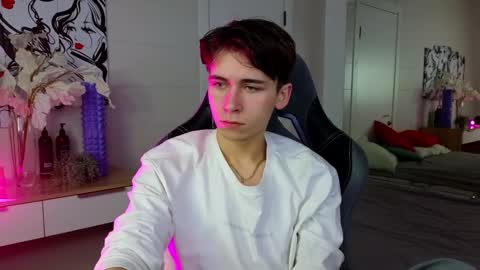 Snapshot of mr_lucky_guy chatting on February 8, 2025, 8:10 pm Kris online show from February 8, 2025, 8:10 pm