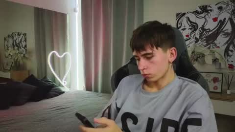 Snapshot of mr_lucky_guy chatting on February 25, 2025, 2:03 am Kris online show from February 25, 2025, 2:03 am