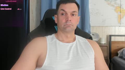 Snapshot of mr_mac69 chatting on February 28, 2025, 6:09 pm Cam online show from February 28, 2025, 6:09 pm
