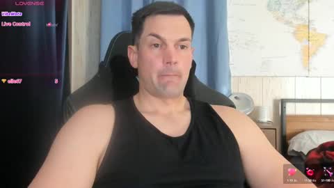 Snapshot of mr_mac69 chatting on March 6, 2025, 7:10 pm Cam online show from March 6, 2025, 7:10 pm