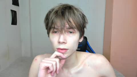 Snapshot of mr_makentoshi chatting on February 5, 2025, 11:34 am Makentoshi online show from February 5, 2025, 11:34 am