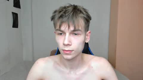 Snapshot of mr_makentoshi chatting on February 12, 2025, 3:49 pm Makentoshi online show from February 12, 2025, 3:49 pm