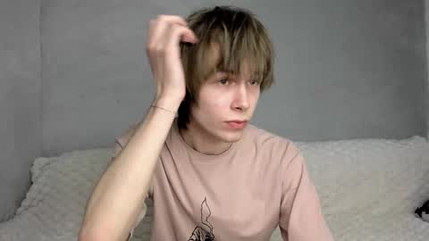 Snapshot of mr_makentoshi chatting on November 21, 2025, 12:21 am Makentoshi online show from November 21, 2025, 12:21 am