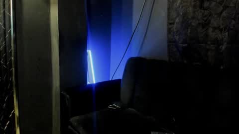 mr_maximo online show from October 22, 2025, 3:07 am