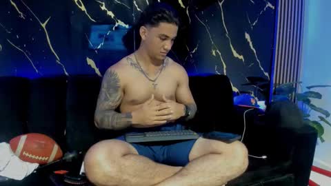 mr_maximo online show from February 20, 2026, 6:19 am
