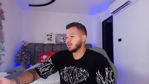 MIKEE online show from January 7, 2026, 3:09 am