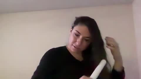 Mr  Mrs Glitter online show from March 5, 2026, 4:08 am