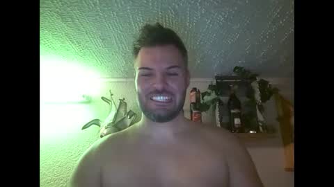 mr_niceguy100 online show from March 2, 2025, 5:58 pm