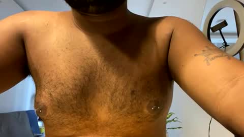 Snapshot of mr_santos01 chatting on February 22, 2026, 8:29 pm Santos online show from February 22, 2026, 8:29 pm