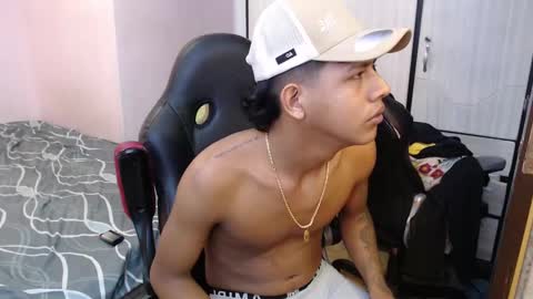 mr_stiven_ online show from February 2, 2025, 9:08 am