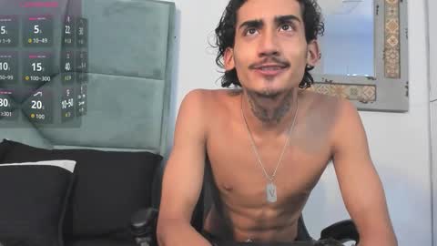 Snapshot of mr_strike chatting on October 24, 2025, 3:03 am MR online show from October 24, 2025, 3:03 am