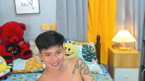 KYLE online show from March 9, 2025, 2:32 pm