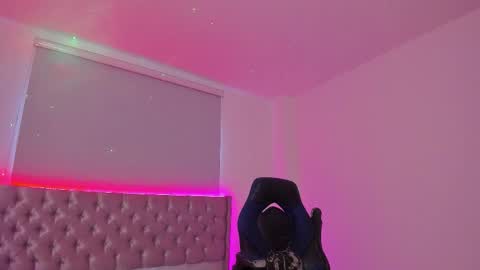 Diego online show from October 21, 2025, 9:37 pm