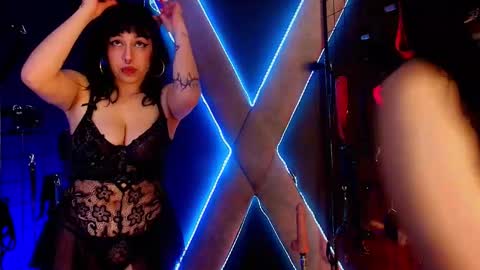 Snapshot of mranii_queen_bdsm_ chatting on November 20, 2025, 3:18 am mranii_queen_bdsm_ online show from November 20, 2025, 3:18 am