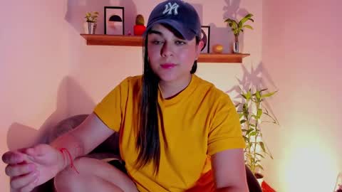 Snapshot of mrbuu_ chatting on January 29, 2025, 3:12 am Laura online show from January 29, 2025, 3:12 am
