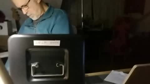 mrcgowler online show from December 18, 2025, 8:04 pm