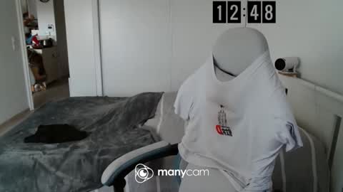 mrdr0o0o online show from December 1, 2025, 11:48 am