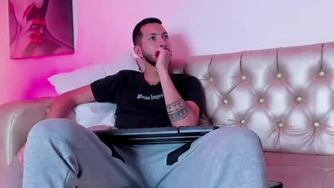 Andy online show from April 2, 2026, 8:39 pm