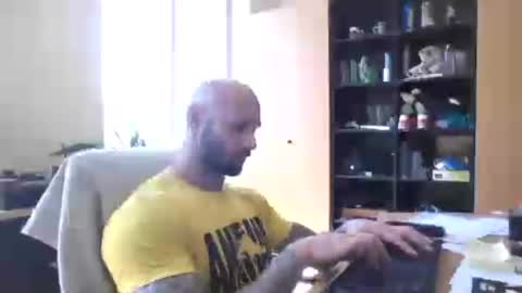 Snapshot of mrga591904 chatting on June 18, 2026, 11:03 am mrga591904 online show from June 18, 2026, 11:03 am