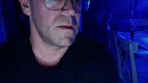Snapshot of mrhotalot chatting on May 11, 2026, 7:33 pm mrhotalot online show from May 11, 2026, 7:33 pm