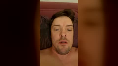 mrjames1995 online show from August 4, 2026, 2:26 am