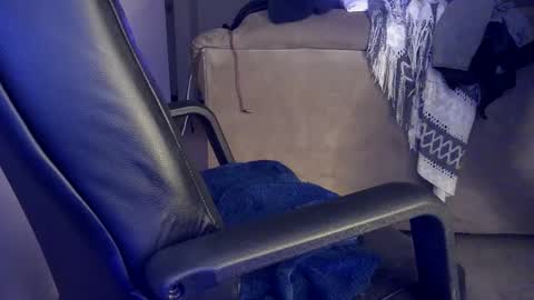 Need a boy toy  online show from January 1, 2025, 10:56 pm