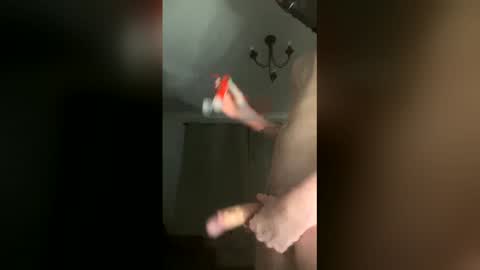 Snapshot of mrlovewhatyousee chatting on February 2, 2026, 11:36 pm mrlovewhatyousee online show from February 2, 2026, 11:36 pm