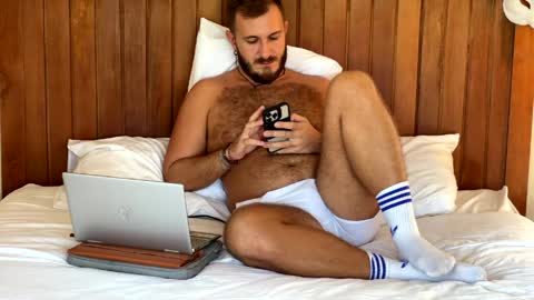 Max online show from May 27, 2026, 8:11 am