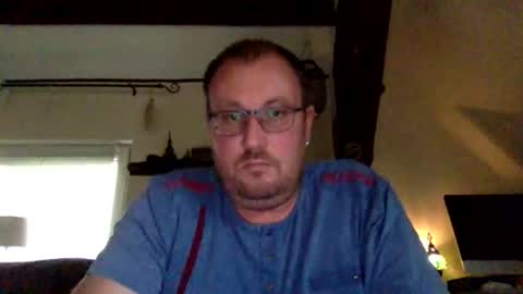 Snapshot of mrosenth81 chatting on June 3, 2026, 5:18 pm mrosenth81 online show from June 3, 2026, 5:18 pm