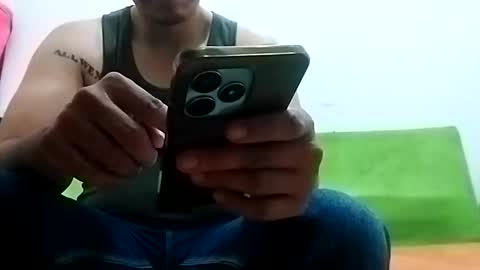 Snapshot of mrpassion3 chatting on March 1, 2026, 3:30 am mrpassion3 online show from March 1, 2026, 3:30 am