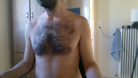 Snapshot of mrralph__90 chatting on May 6, 2026, 2:00 pm Mrralph online show from May 6, 2026, 2:00 pm