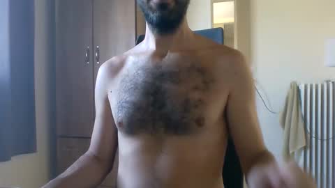 Snapshot of mrralph__90 chatting on June 1, 2026, 8:38 am Mrralph online show from June 1, 2026, 8:38 am